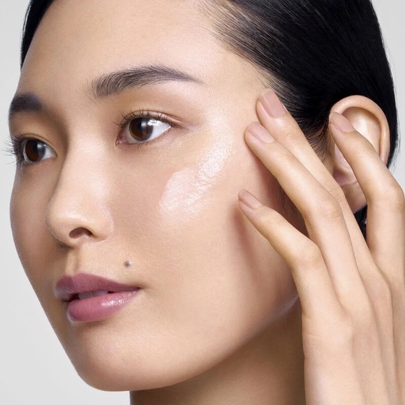 Cle de Peau The Serum - Picture 3 of 4